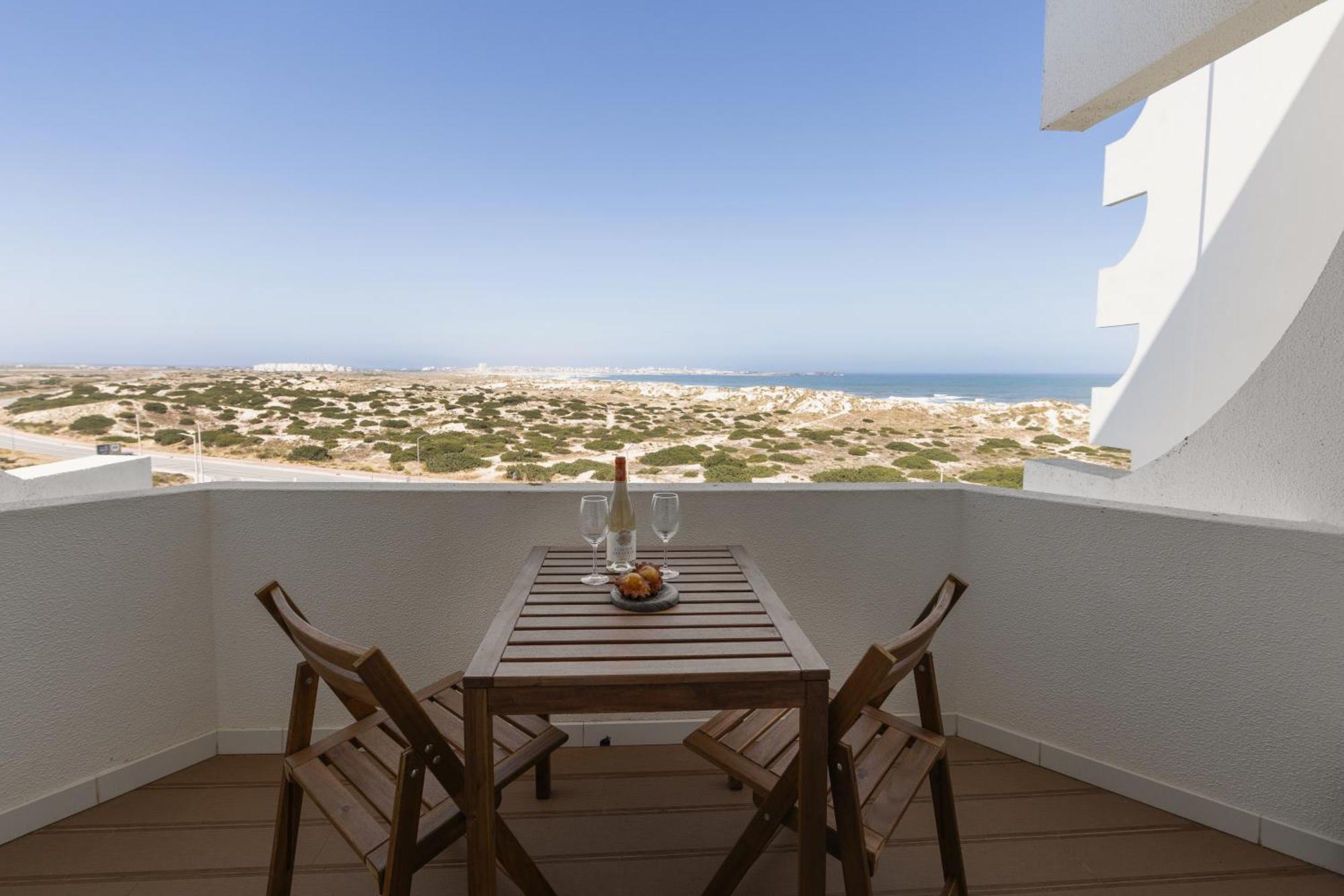 Апартаменты Baleal Breeze Феррел Экстерьер фото